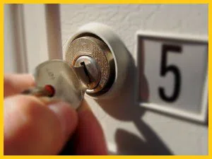 Expert Locksmith Store Hollywood, FL 954-283-5221 - 23-9